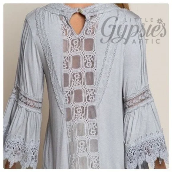 POL Windowpane Lace Tunic Top - Picture 9 of 14